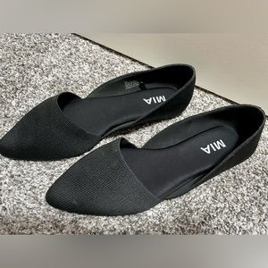 MIA Black slip ons flats